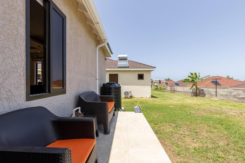 Sun Shine Luxury Villas 2 Bedroom Pool & Gym Ocho Rios St Ann Exterior foto